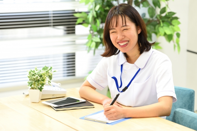 歯科衛生士の掛け持ち（ダブルワーク）という働き方！複数職場でスキルを磨きながら収入を最大化する秘訣