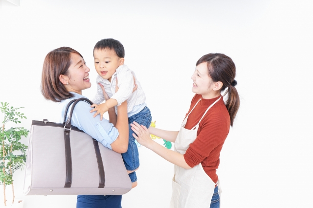 夫婦ともに夜勤の日は子どもをどうする？5つの預け先と乗り切るリアルな対策