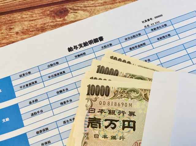 【2026年最新】医療福祉業界で働く女性の平均年収はいくら？職種・年代別のリアルと年収アップの秘訣を徹底解説