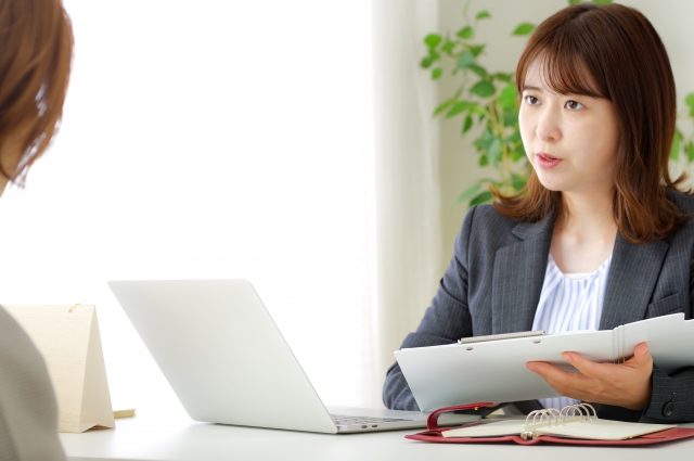 従業員のメンタルケアで生産性向上！福利厚生で導入が進む「EAP（従業員支援プログラム）」とは？メリットや選び方を徹底解説