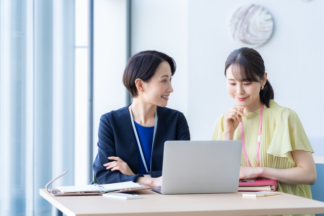 【事例付き】求人広告の言い換えパターン15選！応募を劇的に増やす「魅力的な表現」の極意