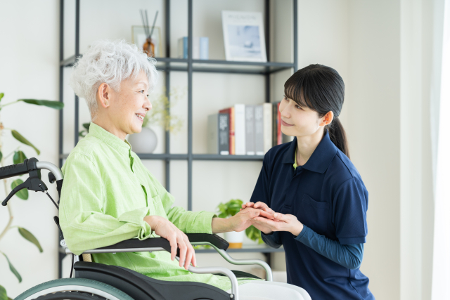 介護における接遇マナーの5原則とは？現場で活きる重要性と心構えを徹底解説