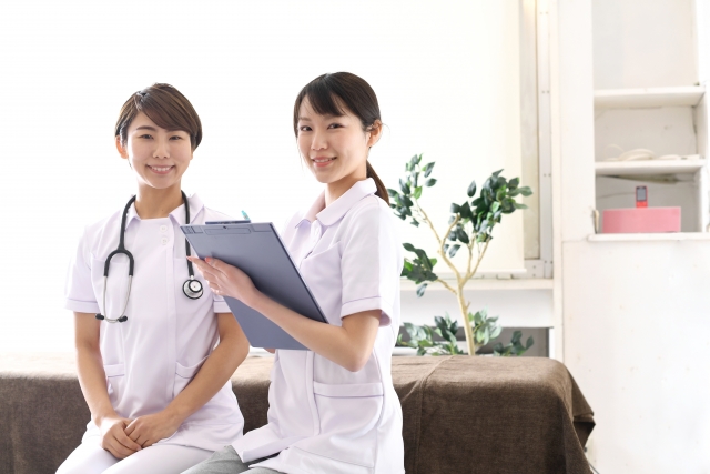【完全版】看護師の入職準備まとめ！必要な持ち物・事前学習から初日の心得まで徹底解説