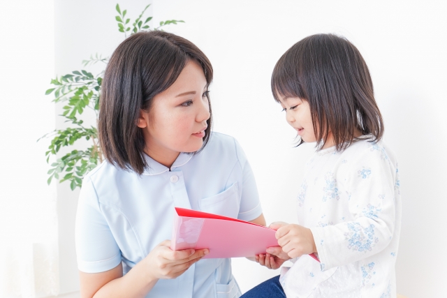 【完全版】小児科看護師の仕事内容とは？やりがい・給料・向いている人の特徴を徹底解説！
