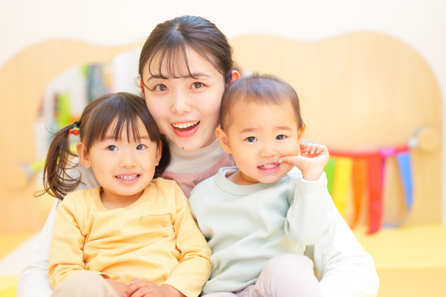 保育士の勤務時間・シフトの実態！残業や休日、休憩をデータで徹底解説