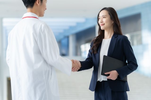 MS（医薬品卸販売担当者）とは？仕事内容やMRとの違い、年収・なり方を徹底解説！